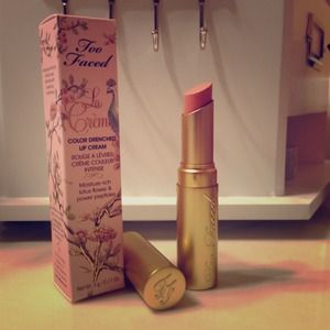 Too Faced La Creme lipstick in Naked Dolly