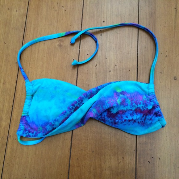 Kirra bikini top