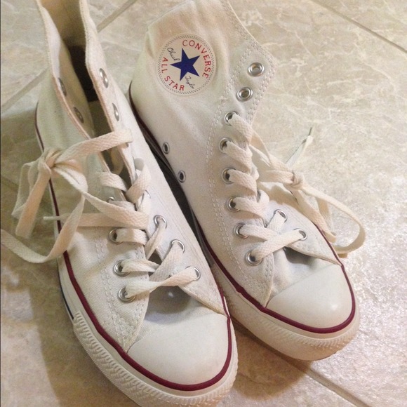 Converse High Tops size 9