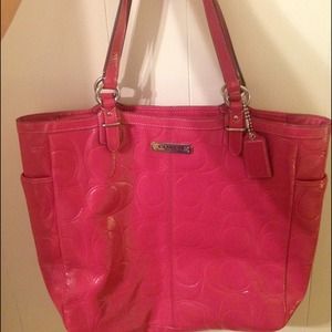 *Authentic* pink leather Coach bag