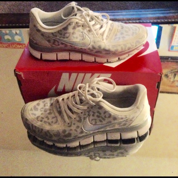 Nike 5.0 leopard free