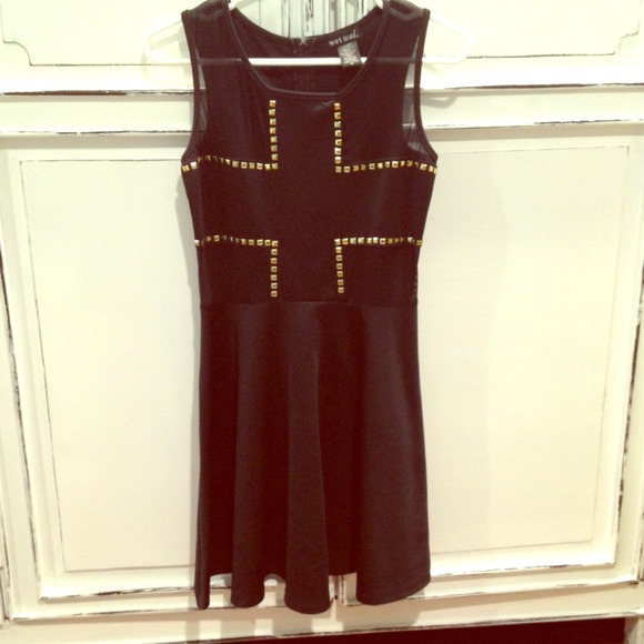 Black Dress & necklace