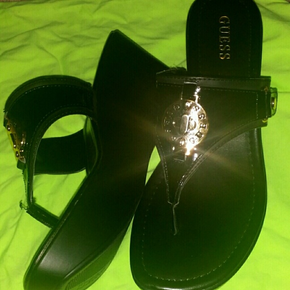 Guess sandals - Picture 3 of 3