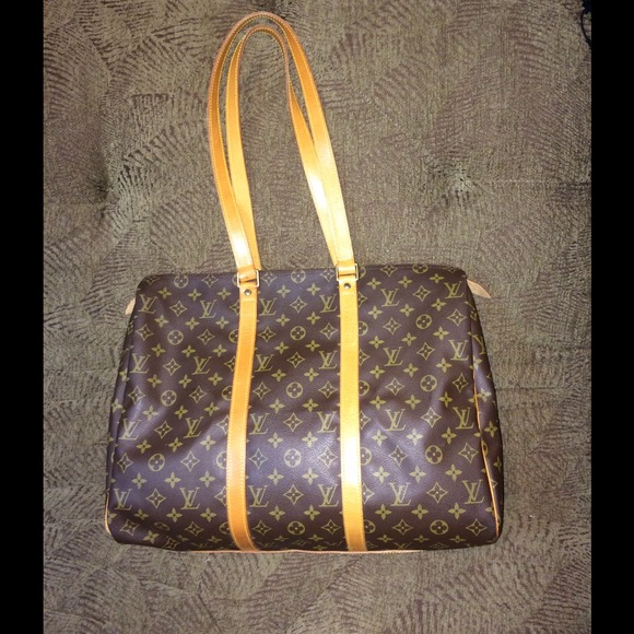 AUTHENTIC Louis Vuitton Flanerie 45 Handbag