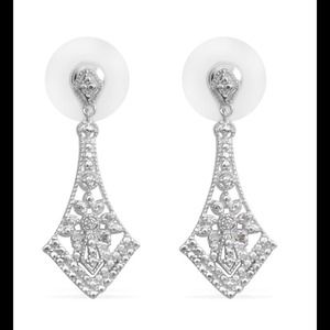 Diamond (Rnd) Earrings in Platinum Bond Brass