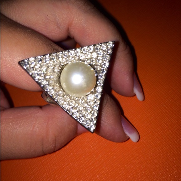 Ring - Picture 2 of 2