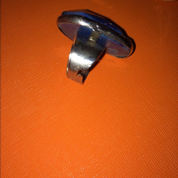 Ring - Picture 2 of 3