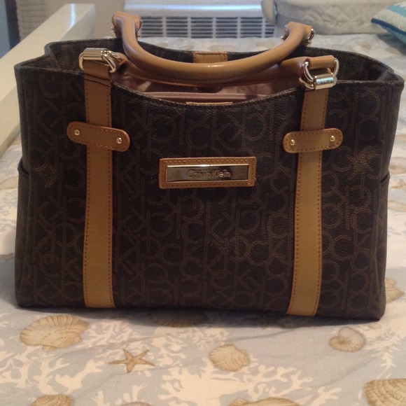 NWOT Calvin Klein purse