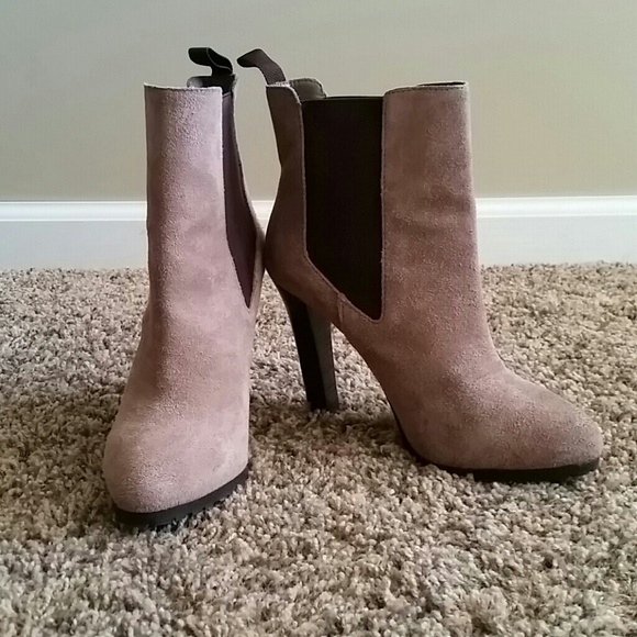 Ralph Lauren 4 inch heal boots