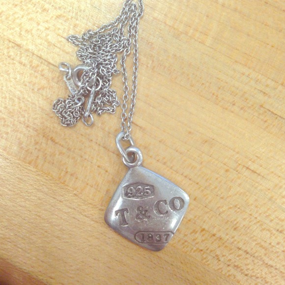 Auth Tiffany necklace