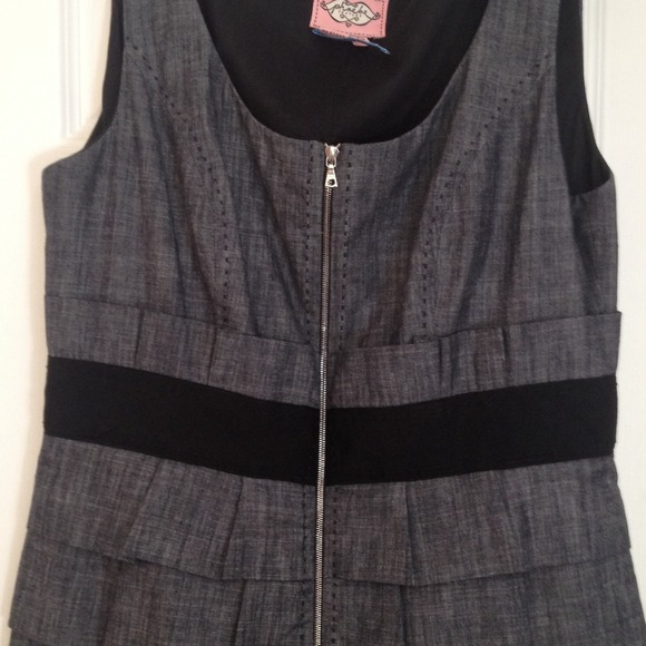 Phoebe couture dress - Picture 2 of 2