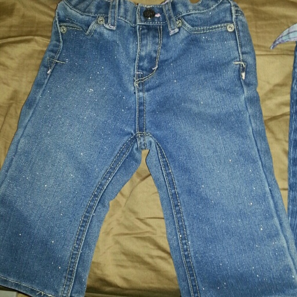 A bundle of three 12month jeans very cute - Picture 2 of 4