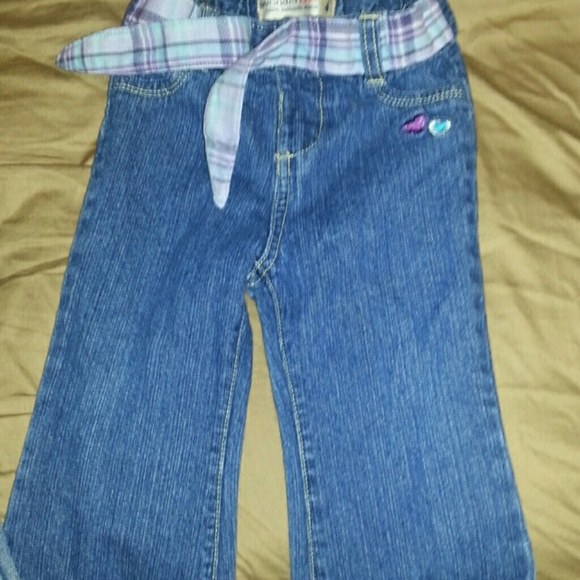 A bundle of three 12month jeans very cute - Picture 3 of 4