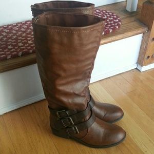 Brown faux leather boots NO TRADES