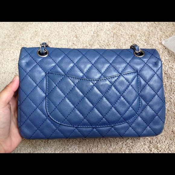 🚫SOLD!Authentic Chanel Blue Soft Caviar Flap SHW - Picture 2 of 4