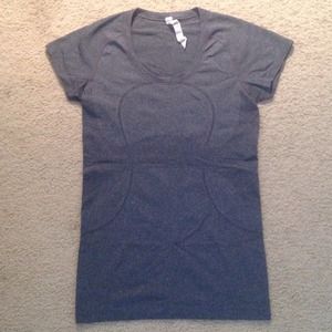 Lululemon Run Swiftly (scoop neck) - size 8