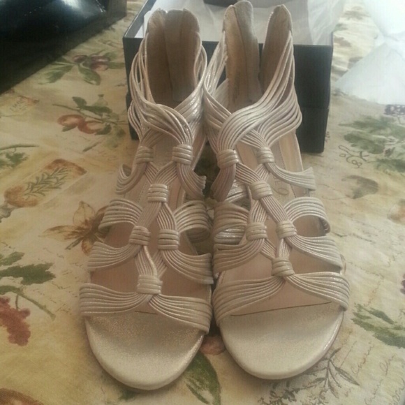 Boutique 9 dressy sandals!