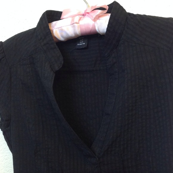 H&M Top - Picture 2 of 4