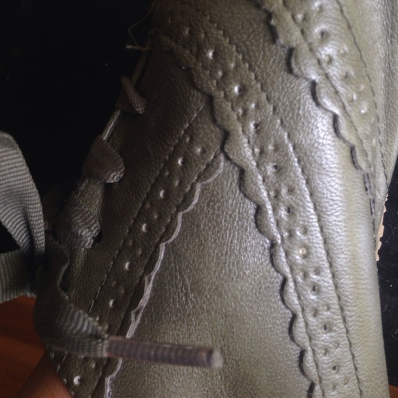 Oxfords - Picture 3 of 3