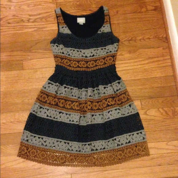 Anthropologie Striated Lace Dress, sz 2 - Picture 3 of 3
