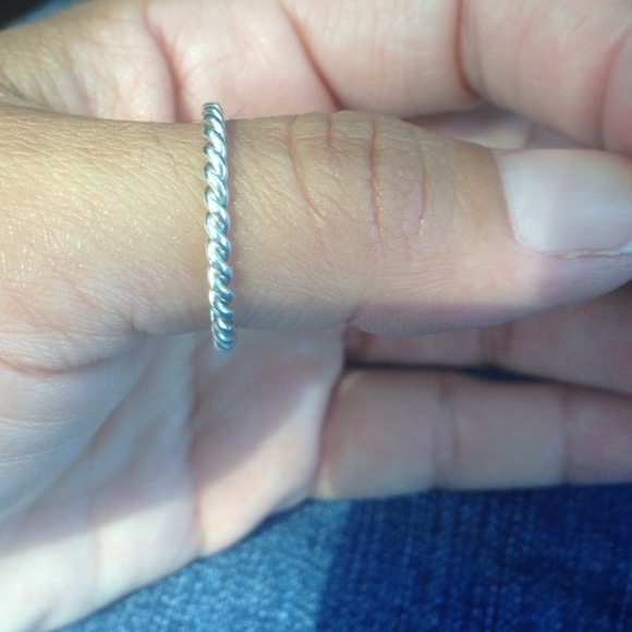 Tiffany & Co. Twist stackable ring