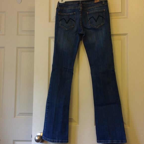 Jeans - Picture 2 of 4