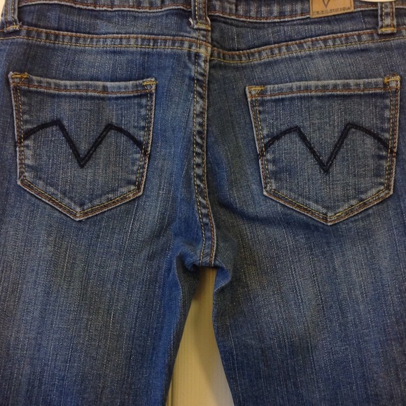 Jeans - Picture 3 of 4