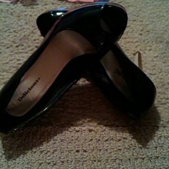 Pumps - Picture 2 of 3