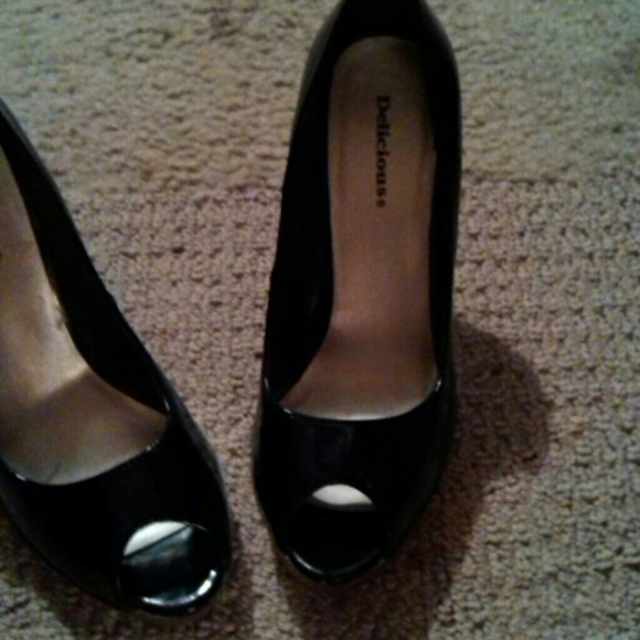 Pumps - Picture 3 of 3