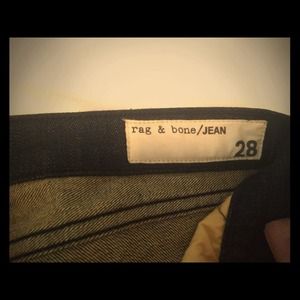 Size 28 Rag & Bone Skinny jeans