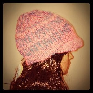 Bettina pink-gray coral knit hat - Bloomingdales