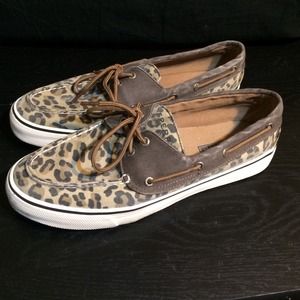 Leopard print sperry's