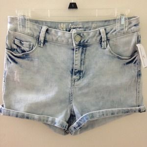 New Windsor High-Waisted Denim Shorts W/Tag