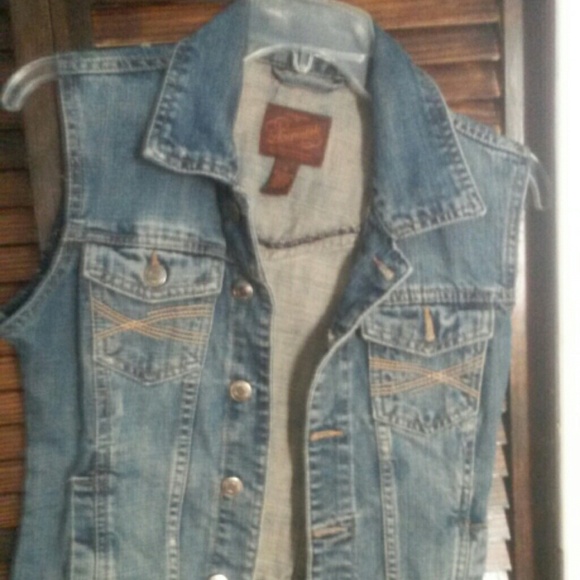 Jean jacket - Picture 1 of 1