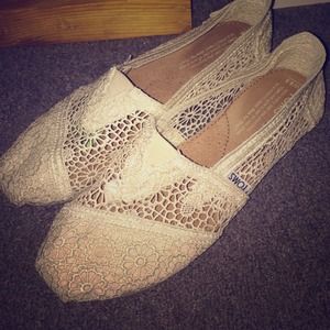 TOMS white crochet flats
