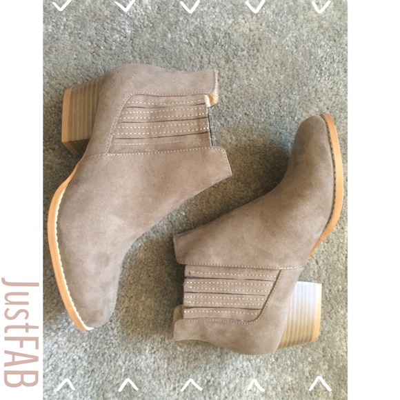 JustFAB " Abbie " Booties 5.5