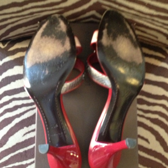 ⬇️ Louis Vuitton satin cherry blossom mule 39.5⬇️ - Picture 4 of 4