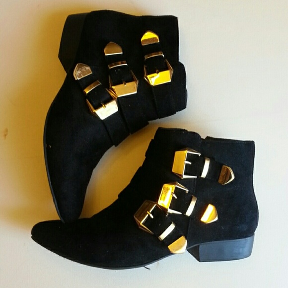 black booties