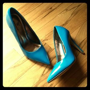 Worthington Blue Heels