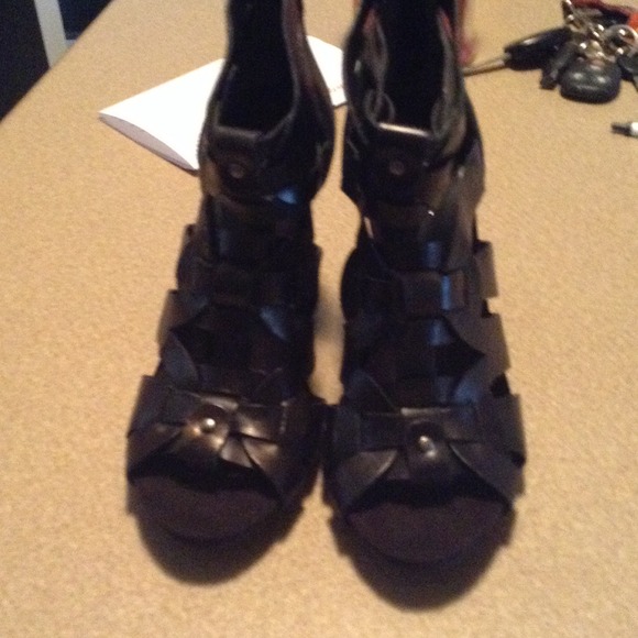 Nine West Heels - Picture 1 of 4