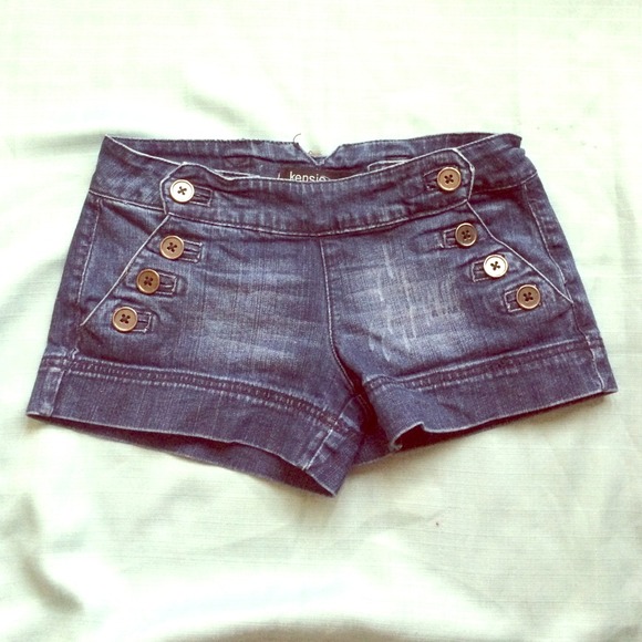 Kensie Side Button Up Denim Shorts