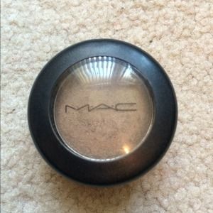 MAC Cosmetics Patina eye shadow