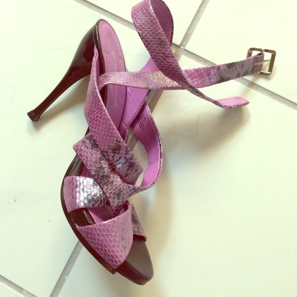 " Beautiful purple BCBG"