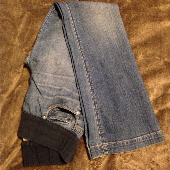 🚫Bundle🚫Low panel..Light wash denim maternity