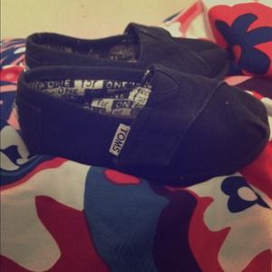 Toddler Toms