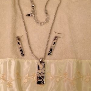 Brighton necklace & earring set. .