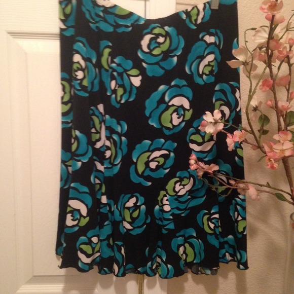 Teal flowered skirt