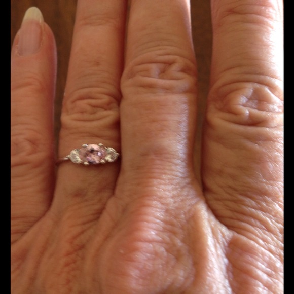 Pink Brilliant CZ ring - Picture 4 of 4