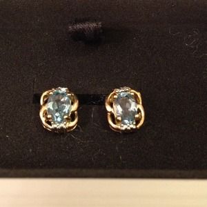 Aquamarine earrings.
