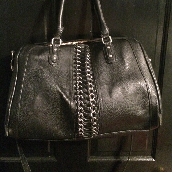 pleather bag with chain details 🍂